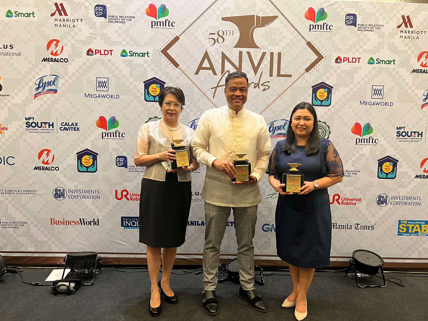 SM Supermalls, SM Cares bag three Anvil awards for its advocacies